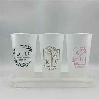 로고가 인쇄된 일회용 컵